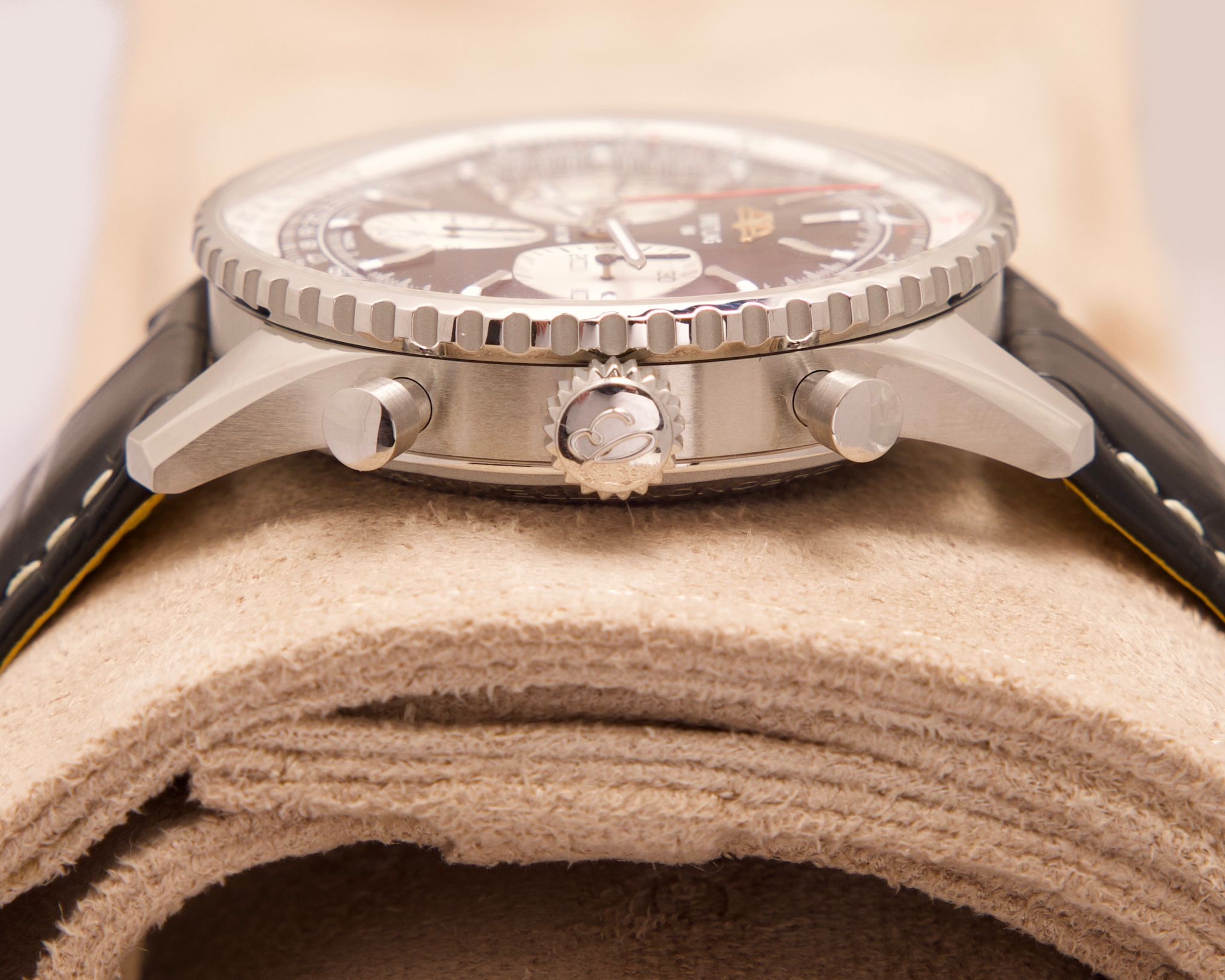 Breitling Navitimer 43 B01 AB0138211B1P1 – Schwarz – Neu 2026 – Fullset