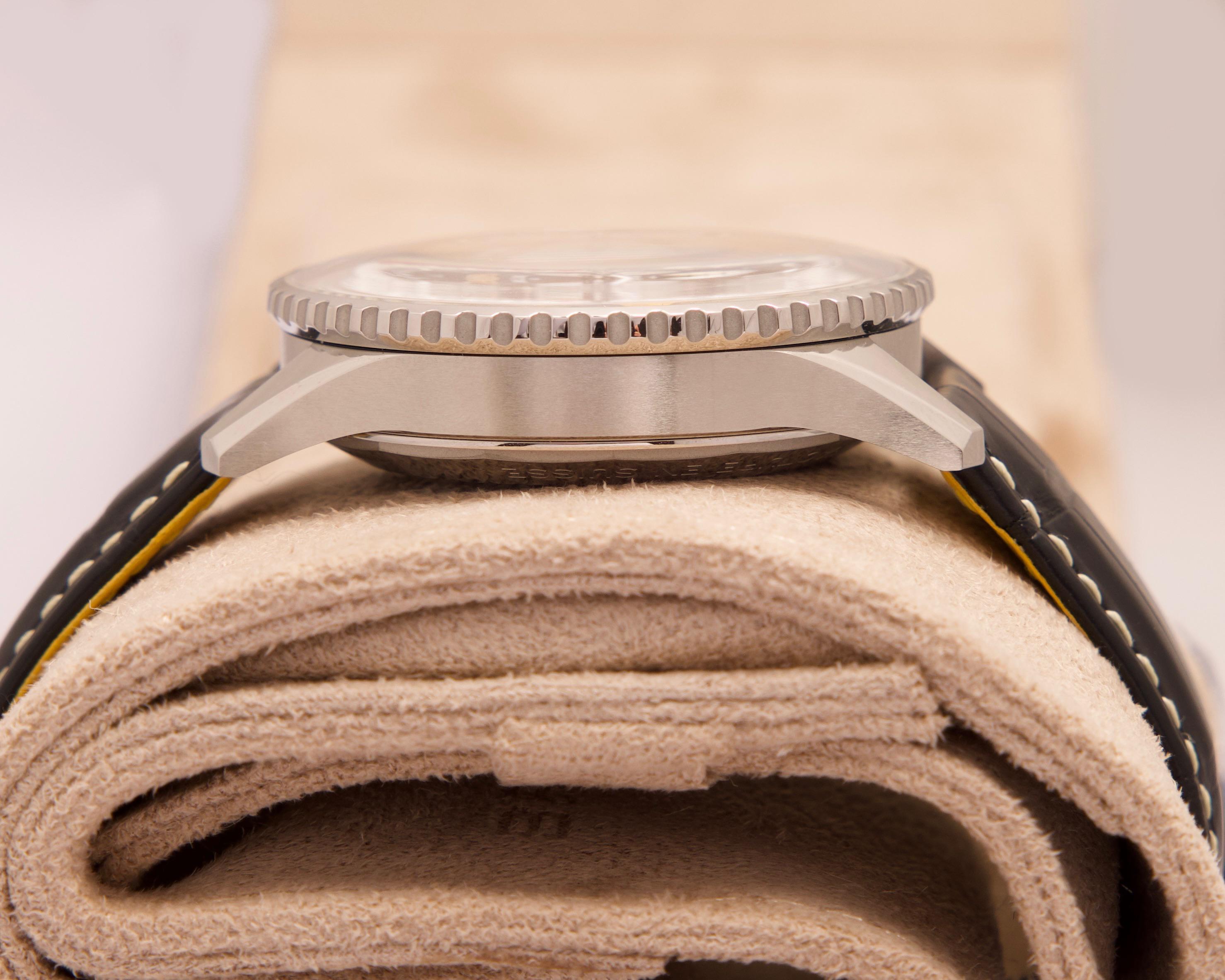 Breitling Navitimer 43 B01 AB0138211B1P1 – Schwarz – Neu 2026 – Fullset