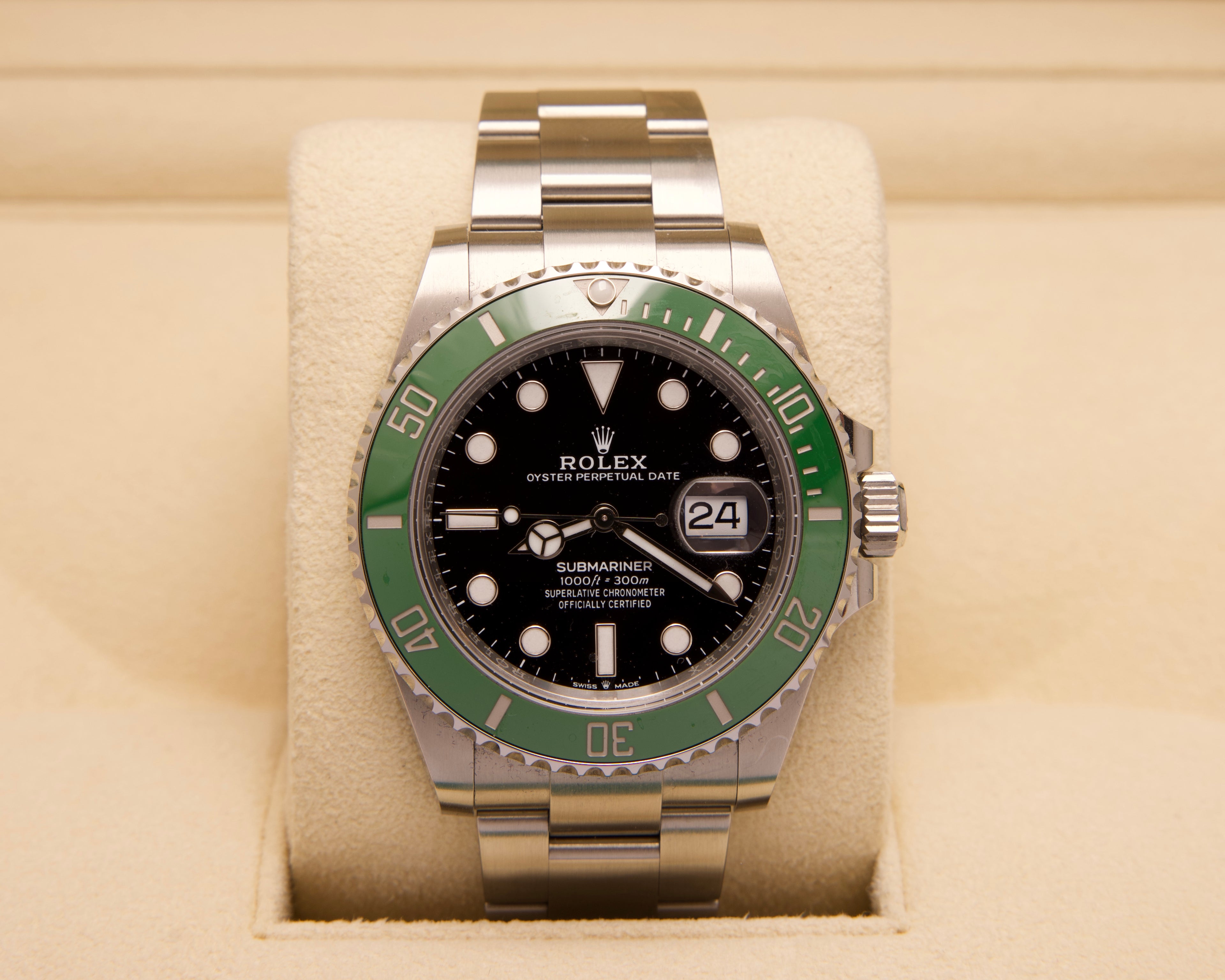 Rolex Submariner Date 126610LV „Starbucks“ – 2024 – Fullset